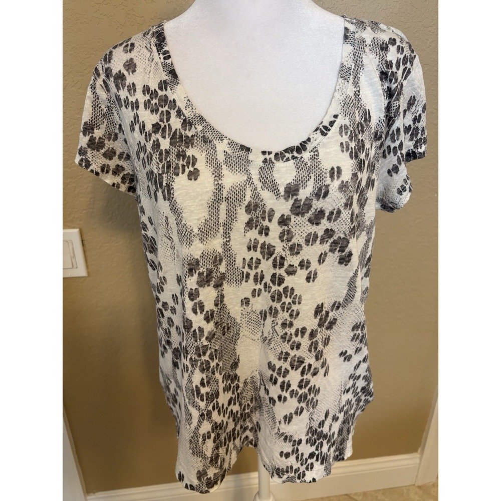 Express Women's Snakeskin Print 100% Linen Tee, Medium